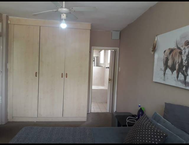 1 BEDROOM FLAT RENTED IN MORNINGSIDE